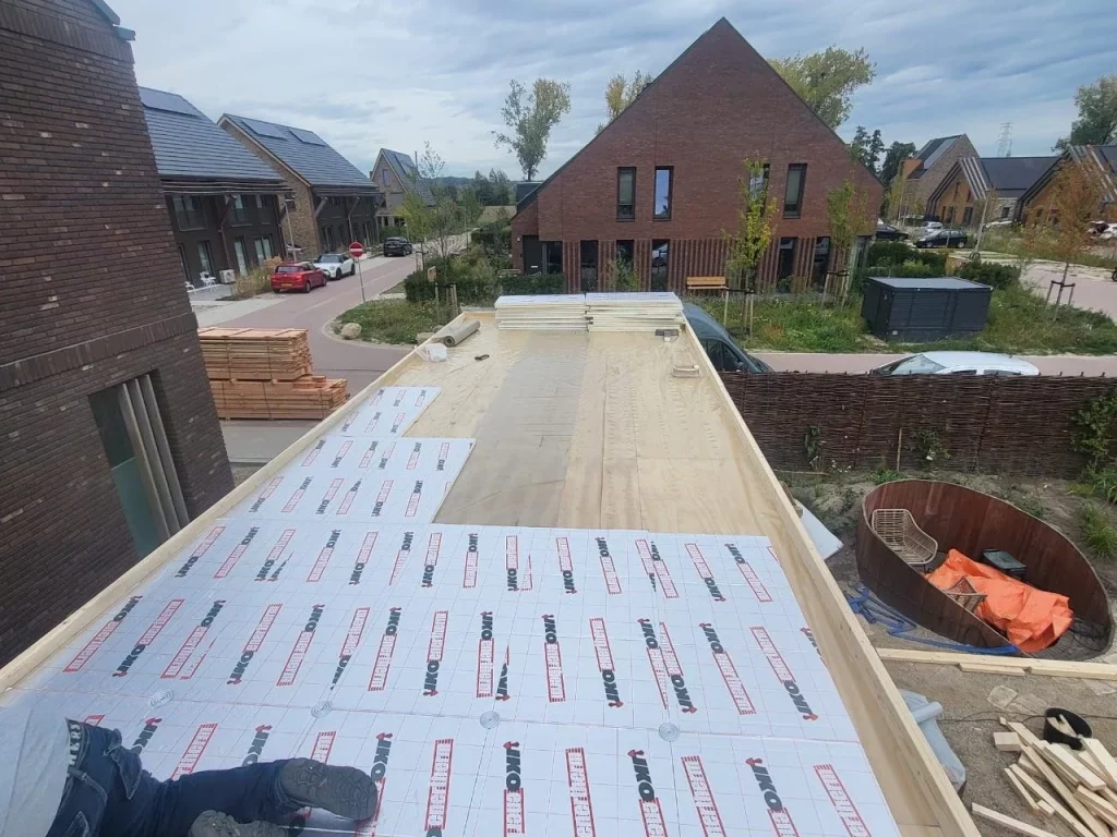 81e79371 bf25 4905 b5e2 4a2498280b78